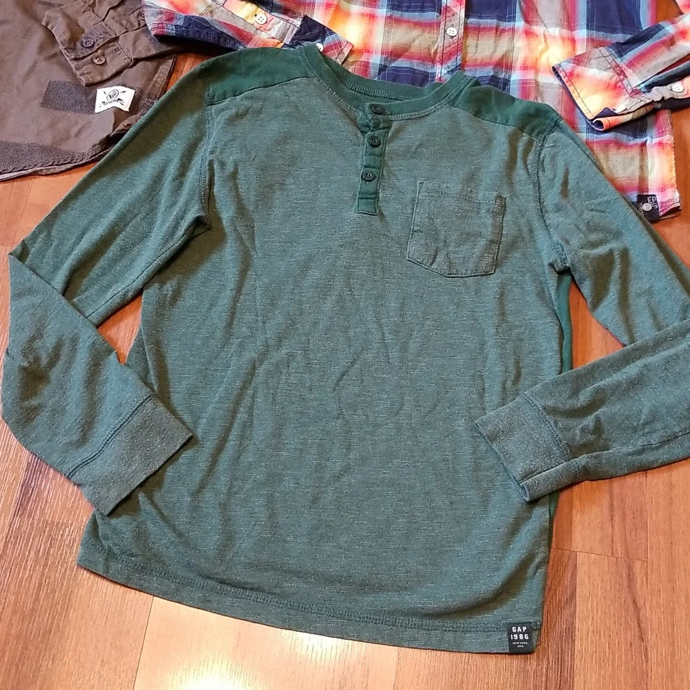 Bundle of Boy's Long Sleeve Shirts, Size Large - Picture 8 of 13